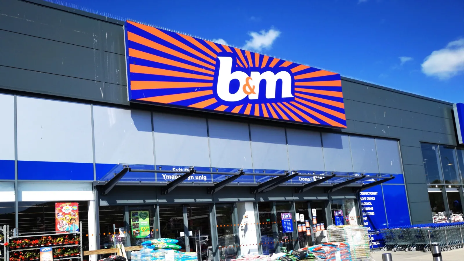 B&M Cuts Nestlé Christmas Chocolates to £1 in Weekly Deal
