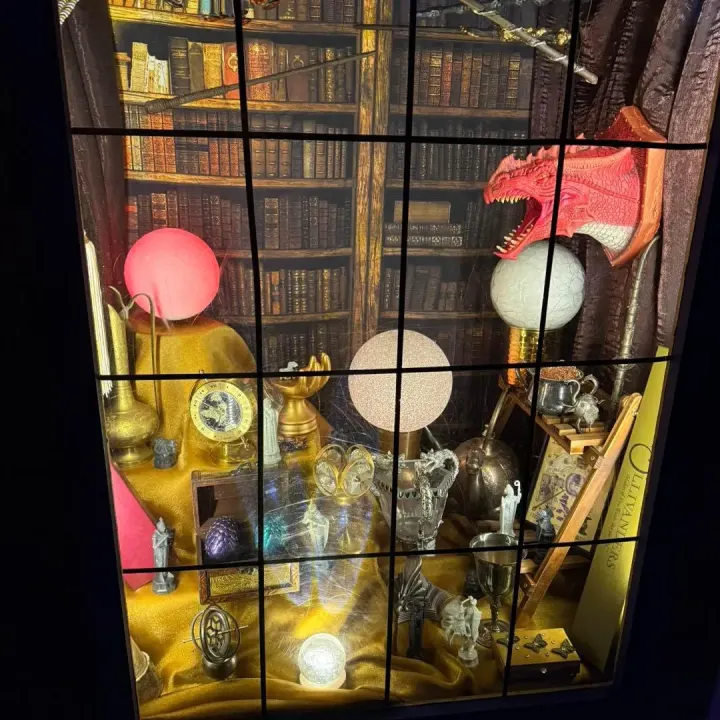 California Family Transforms Home into Harry Potter Haven for Halloween