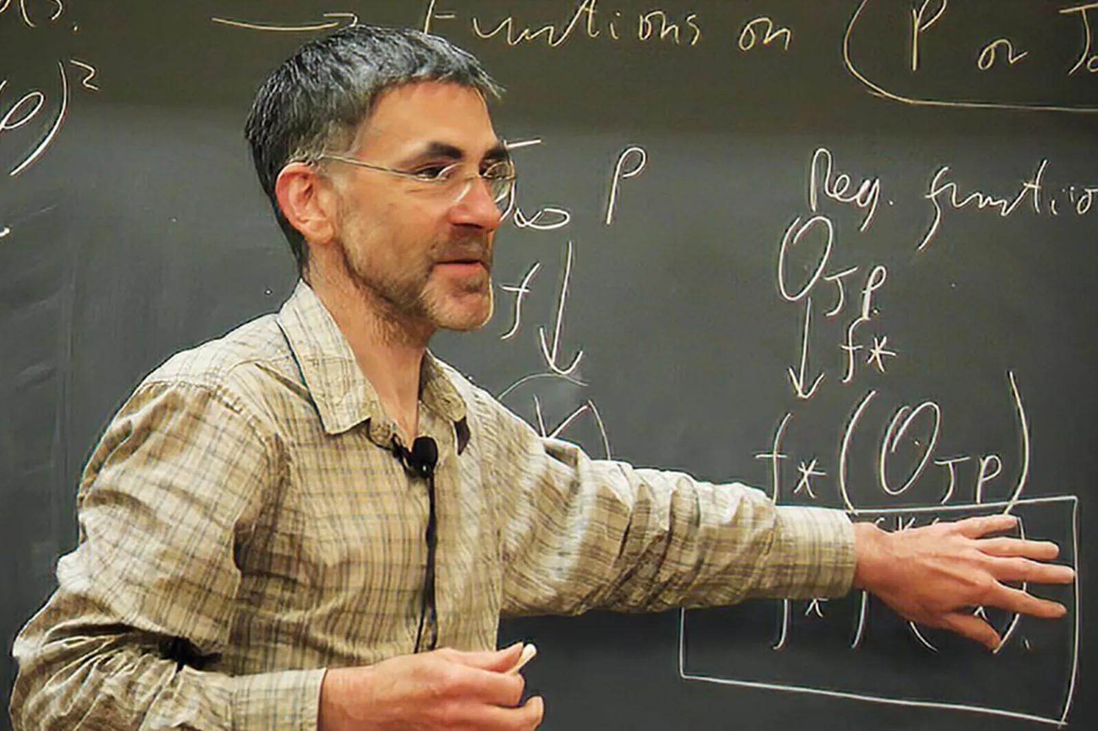 College Professors Return to Traditional Methods to Counter Rising AI Use in Schools