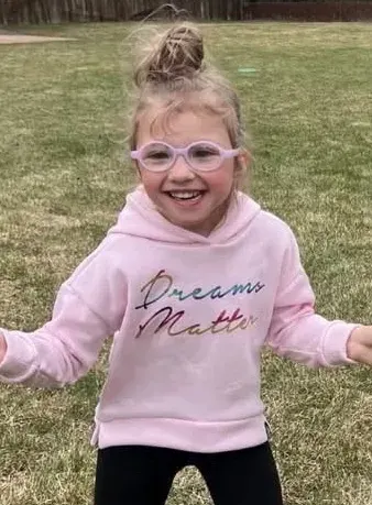 Seven-Year-Old Disabled Girl Critical After Oregon School Shooting, Receives Nearly $1.1M in Donations