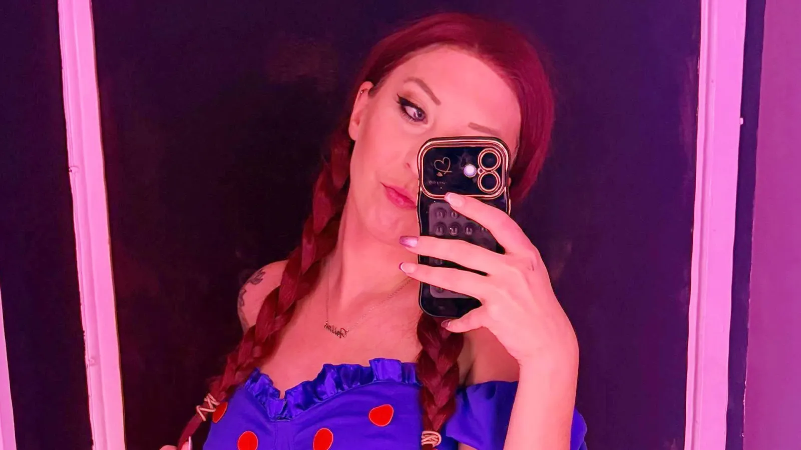 Fallon Sherrock Dresses as Raggedy Ann for Halloween