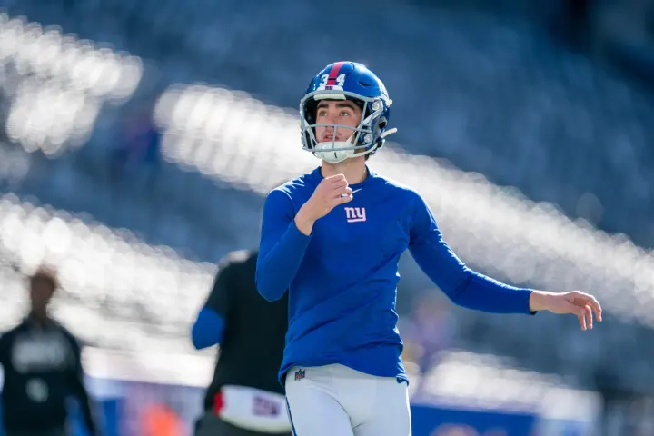 Giants Keep Dominic Zvada After Rough Kicking Showing
