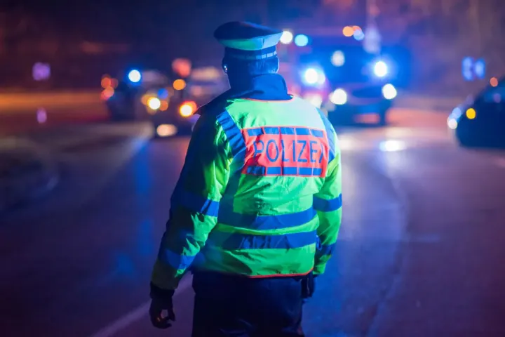 Several Injured as Car Rammed Into Crowd, Police Shoot Suspect Who Flees on Foot in Germany
