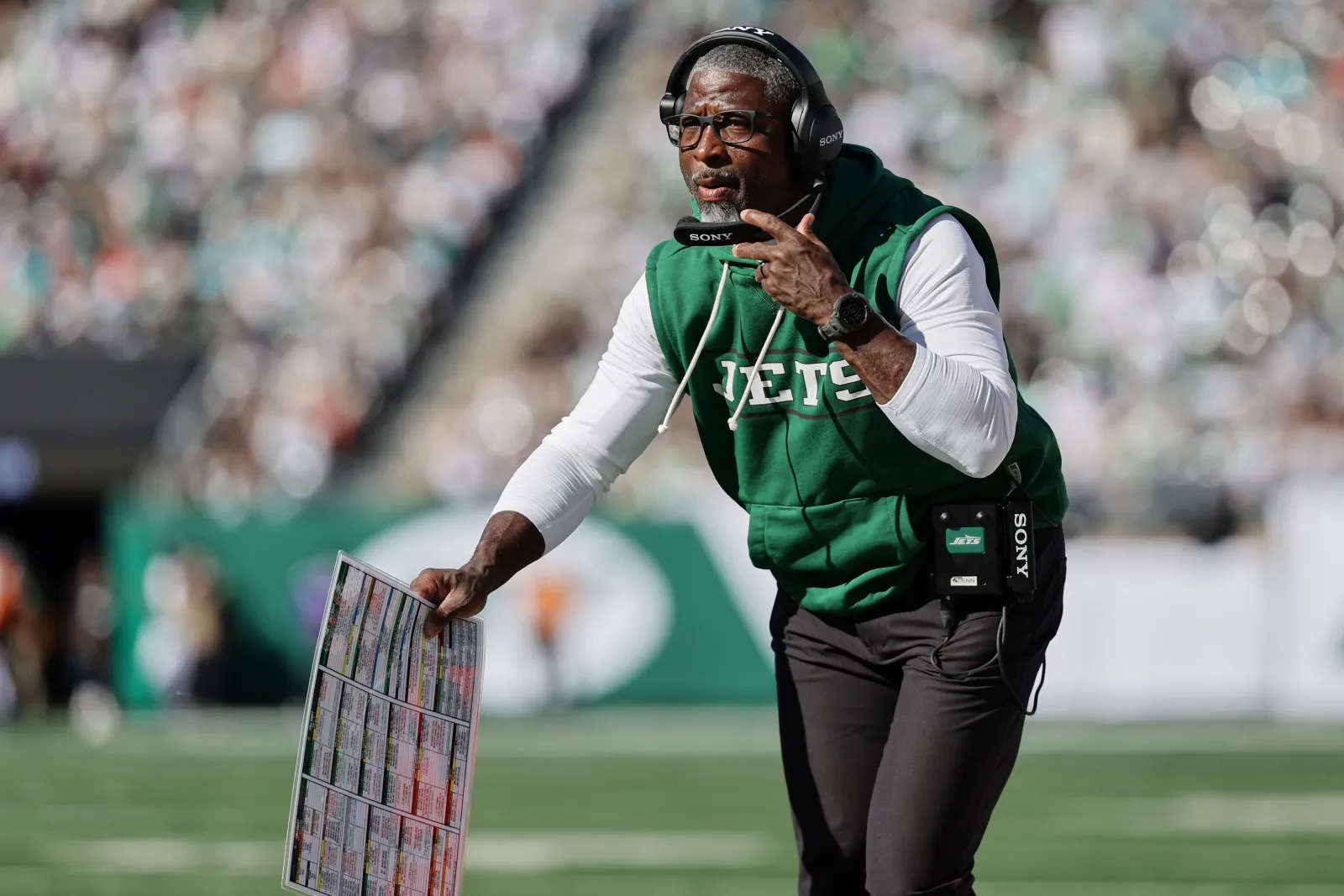 Jets Should Keep Aaron Glenn Despite Recent Struggles