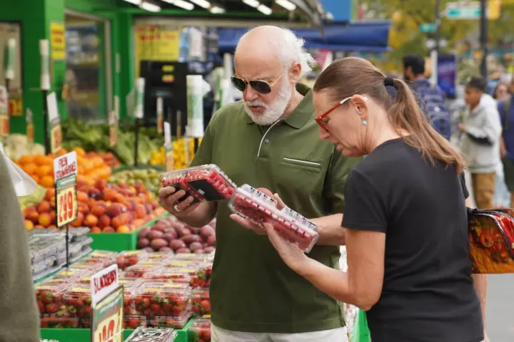 Abdul El-Sayed Ad Blames US Aid to Israel for Grocery Price Rise