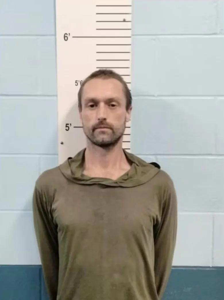 Missouri Man Reads Father Last Rites Before Killing Him With Kitchen Cleaver