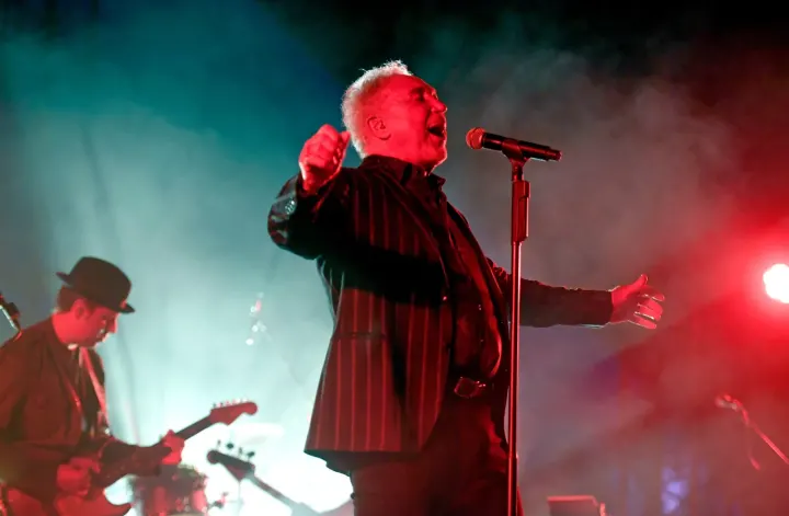 Tom Jones Cancels Los Angeles Performance at The Greek Due to Illness