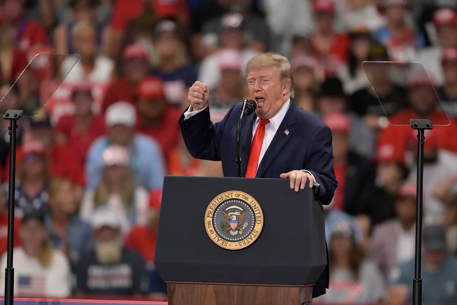 Trump Attacks Robert De Niro And Discusses Hollywood Tax Credits