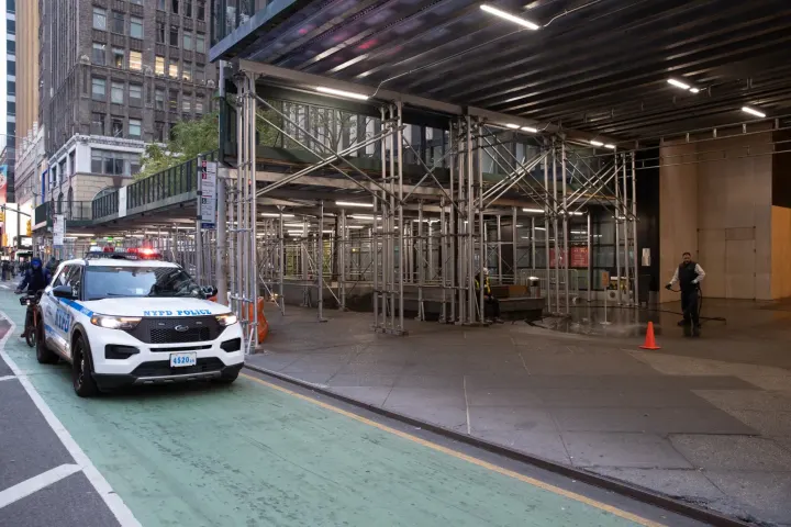 Midtown Woman Targeted in Early Morning Laptop Theft